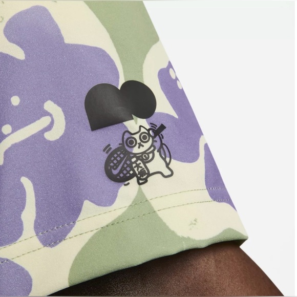 Nike Men's Naomi Osaka Short Sleeve Button Up Shirt - Picture 4 of 9